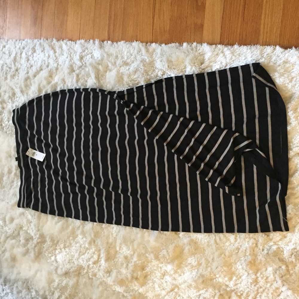 Brand new ! Banana Republic Maxi Skirt - MD